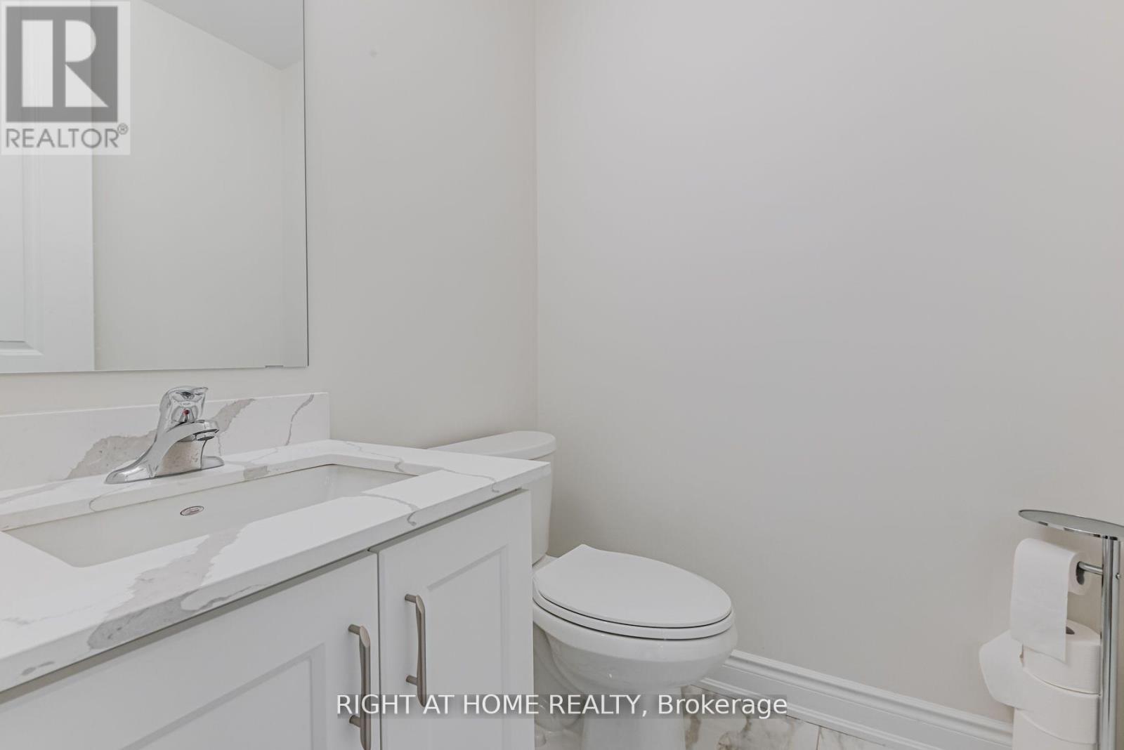 12 Hearthwood Gate, Whitchurch-Stouffville (Ballantrae), Ontario  L4A 4X1 - Photo 31 - N12116098