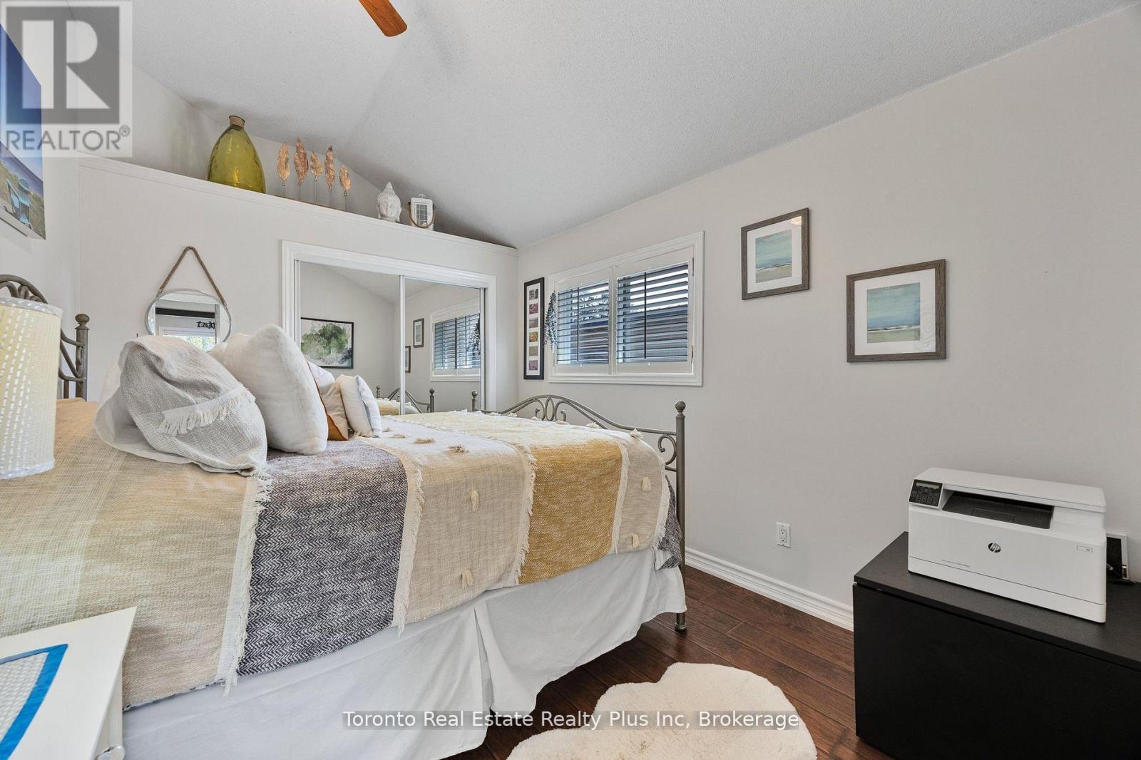 25 Windy Shore Drive, Georgina (Keswick North), Ontario  L4P 1N1 - Photo 19 - N12116111