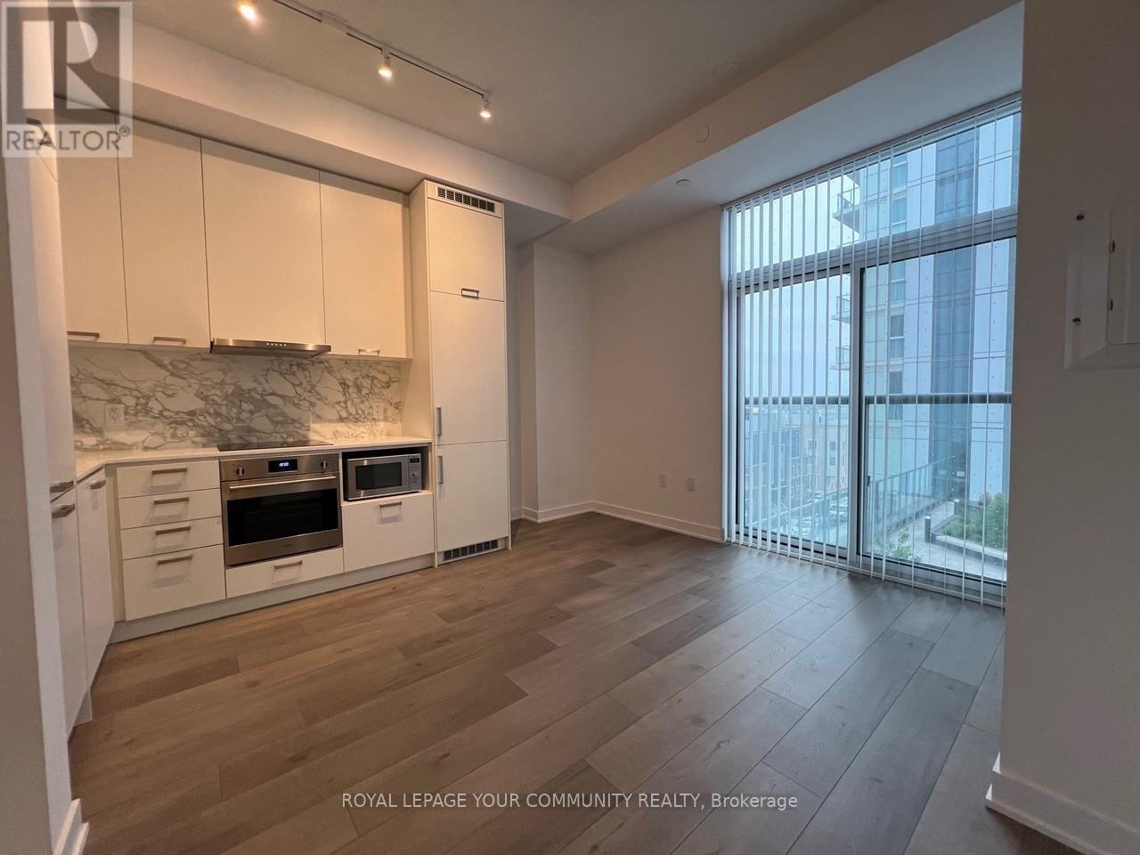 503 - 38 Honeycrisp Crescent, Vaughan, Ontario  L4K 0M8 - Photo 2 - N12116311