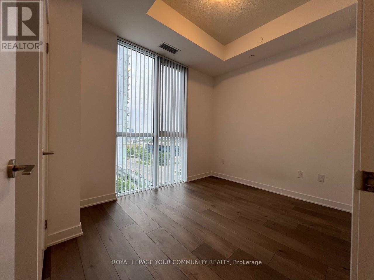 503 - 38 Honeycrisp Crescent, Vaughan, Ontario  L4K 0M8 - Photo 8 - N12116311
