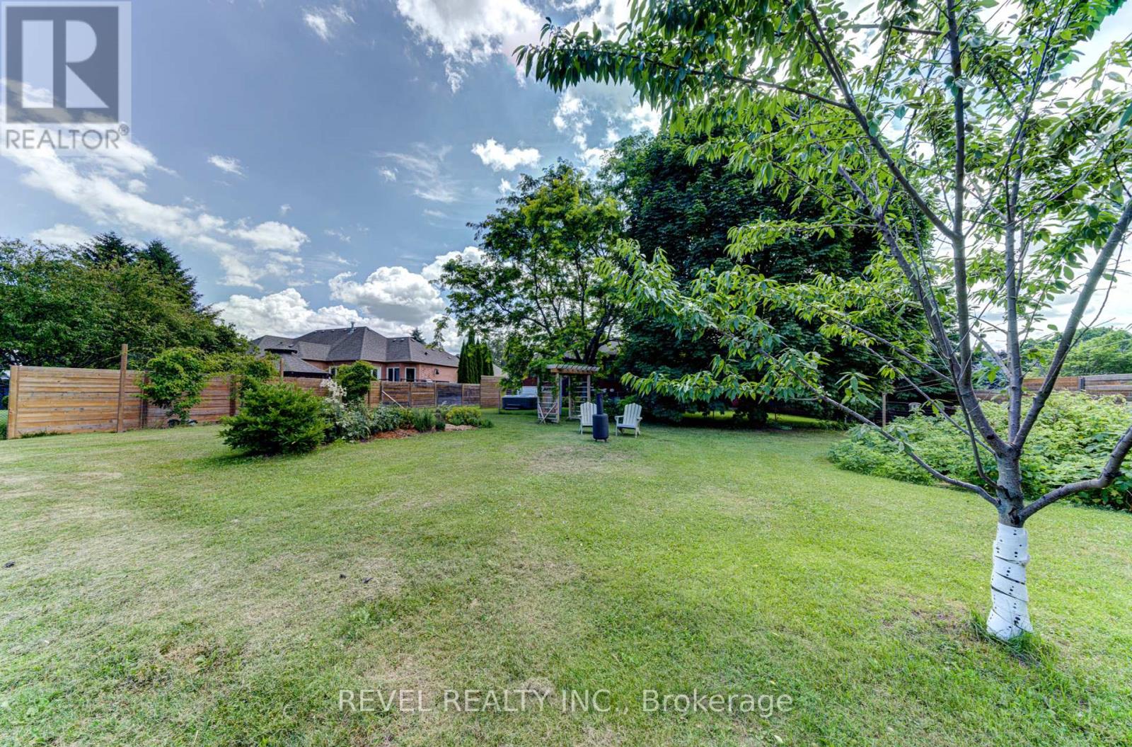 141 Wasaga Sands Drive E, Wasaga Beach, Ontario  L9Z 1H9 - Photo 43 - S12116023