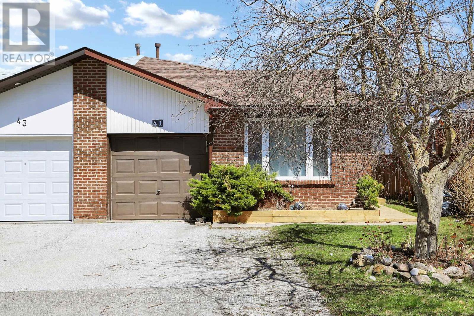 Property at 41 MAPLEHURST CRESCENT image 3