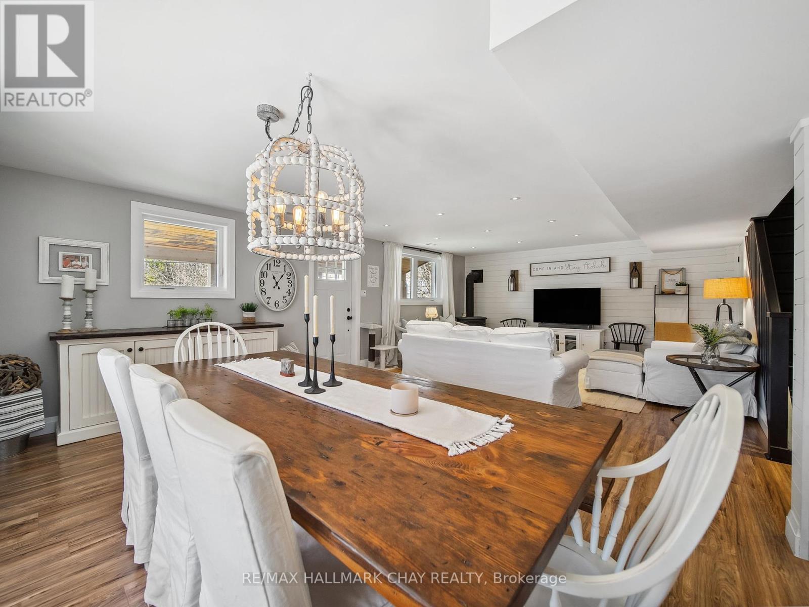 4539 Penetanguishene Road, Springwater (Hillsdale), Ontario  L0L 1V0 - Photo 11 - S12116310