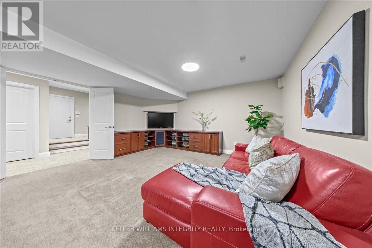 105 Black Maple, Ottawa, Ontario  K1M 0J3 - Photo 43 - X12116327