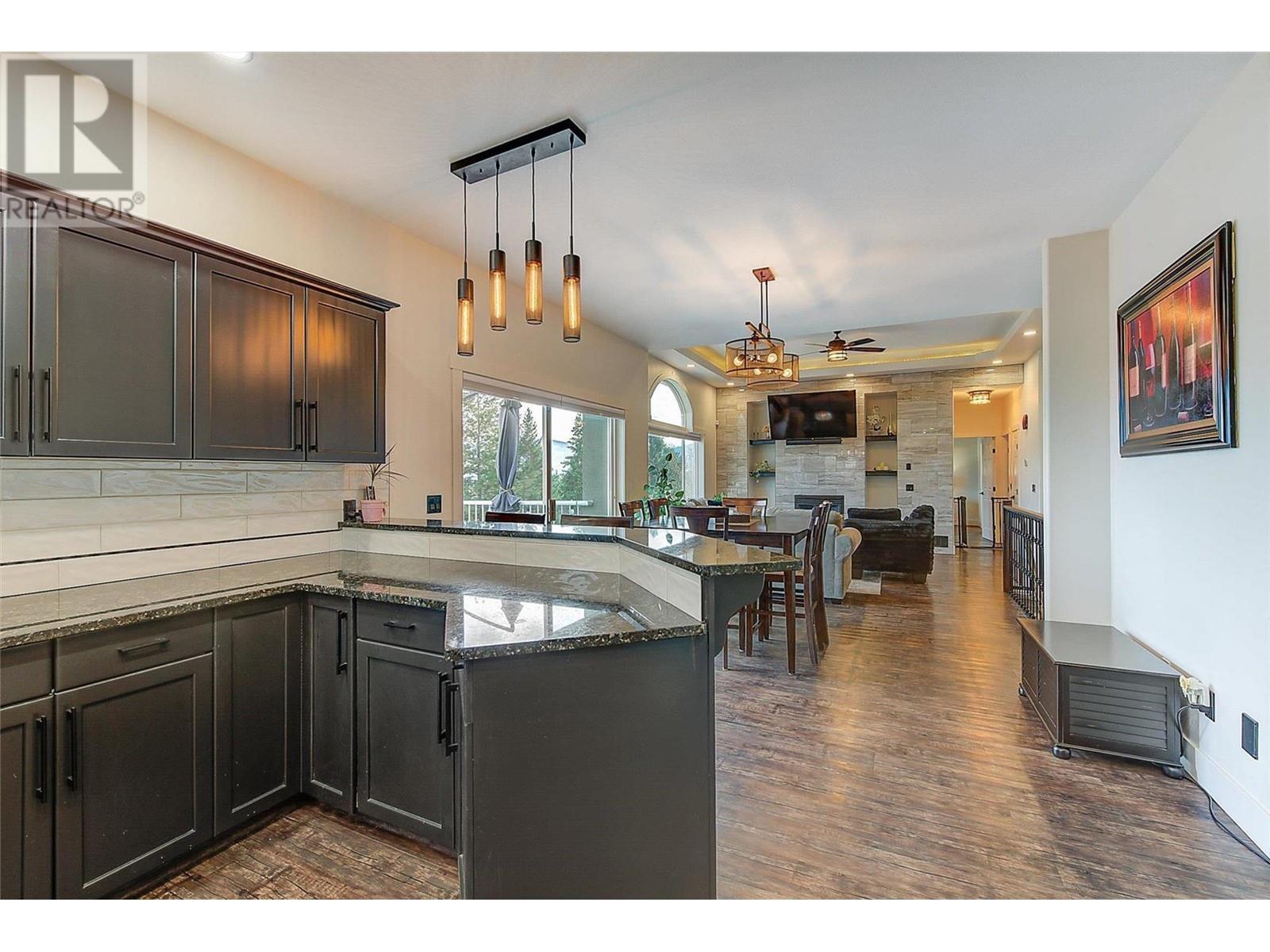 Property at 1007 Aurora Heights image 1