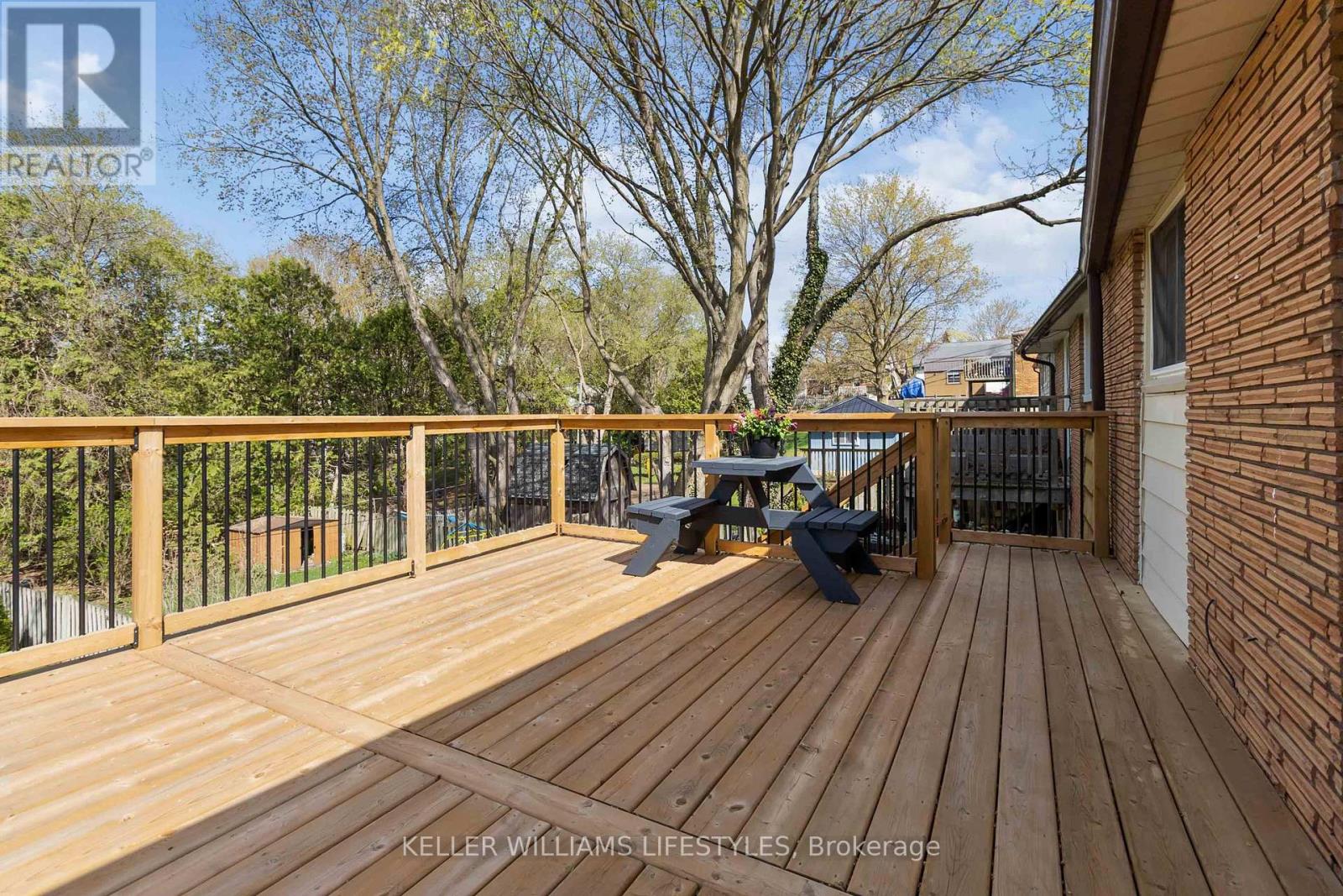 226 Mill Street, Woodstock, Ontario  N4S 2X1 - Photo 10 - X12116361