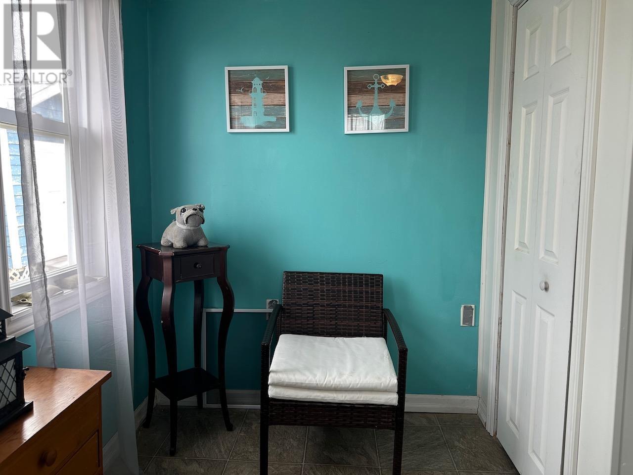 Property at 7 CHAPEL Avenue image 3