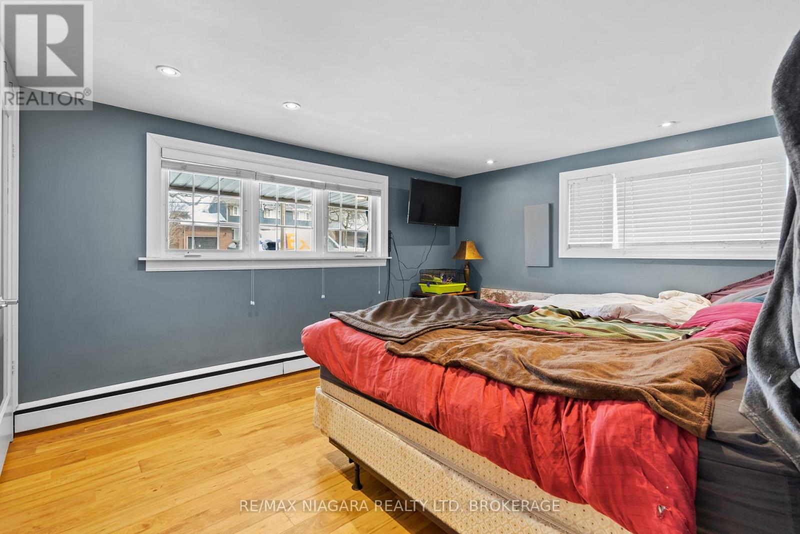 12 Cedar Street, Port Colborne, Ontario  L3K 2T9 - Photo 24 - X12074389