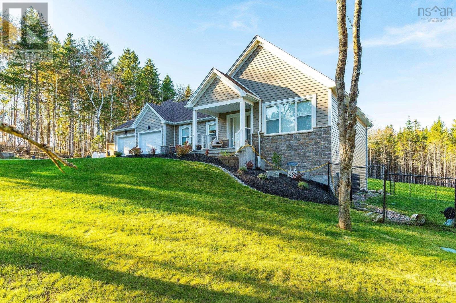 90 Luka Lane, Hammonds Plains, Nova Scotia  B4B 2E5 - Photo 2 - 202506946