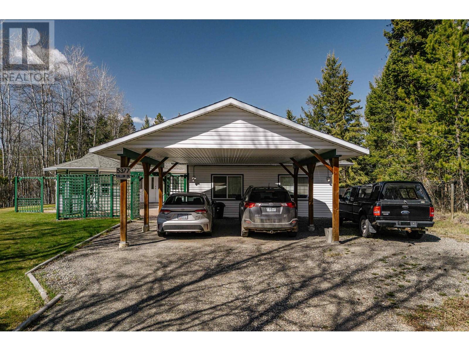 5377 Kallum Drive, 108 Mile Ranch, British Columbia  V0K 2Z0 - Photo 3 - R2975879