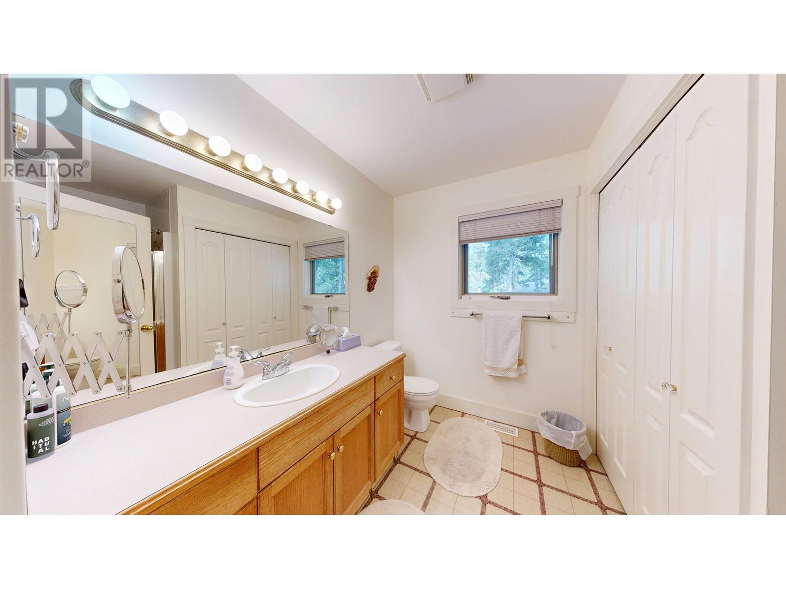 5377 Kallum Drive, 108 Mile Ranch, British Columbia  V0K 2Z0 - Photo 24 - R2975879