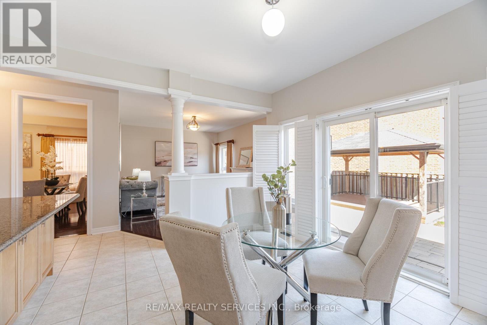 21 Fallgate Drive, Brampton (Credit Valley), Ontario  L6X 0R6 - Photo 16 - W12115890