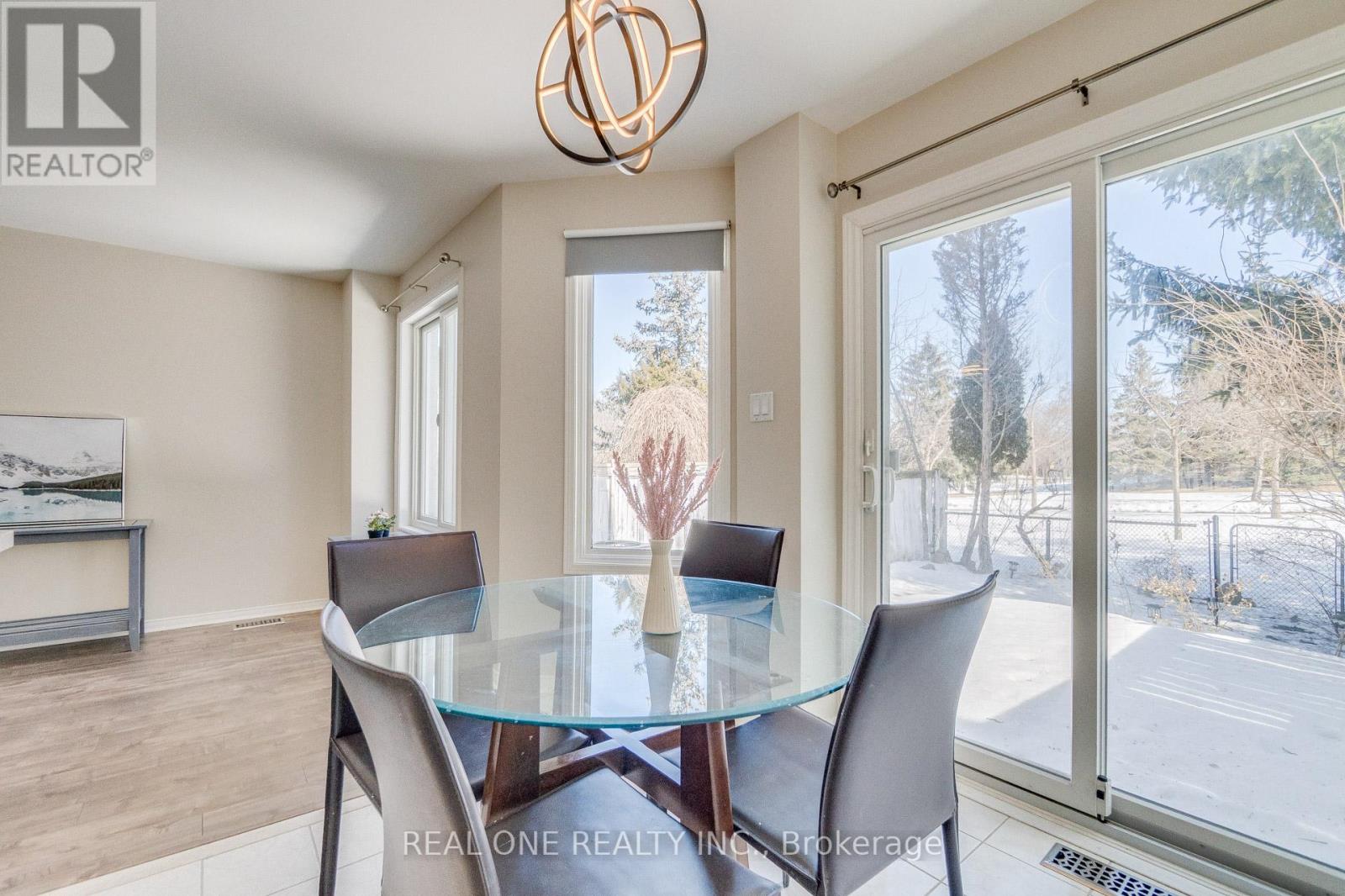 1132 Westview Terrace, Oakville, Ontario  L6M 3M1 - Photo 12 - W12115922