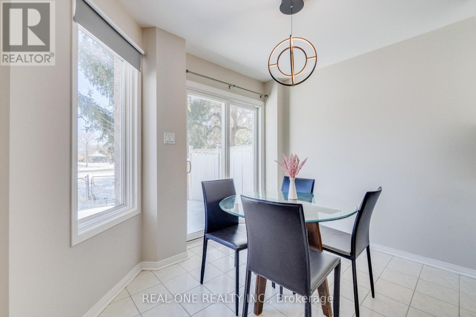 1132 Westview Terrace, Oakville, Ontario  L6M 3M1 - Photo 13 - W12115922