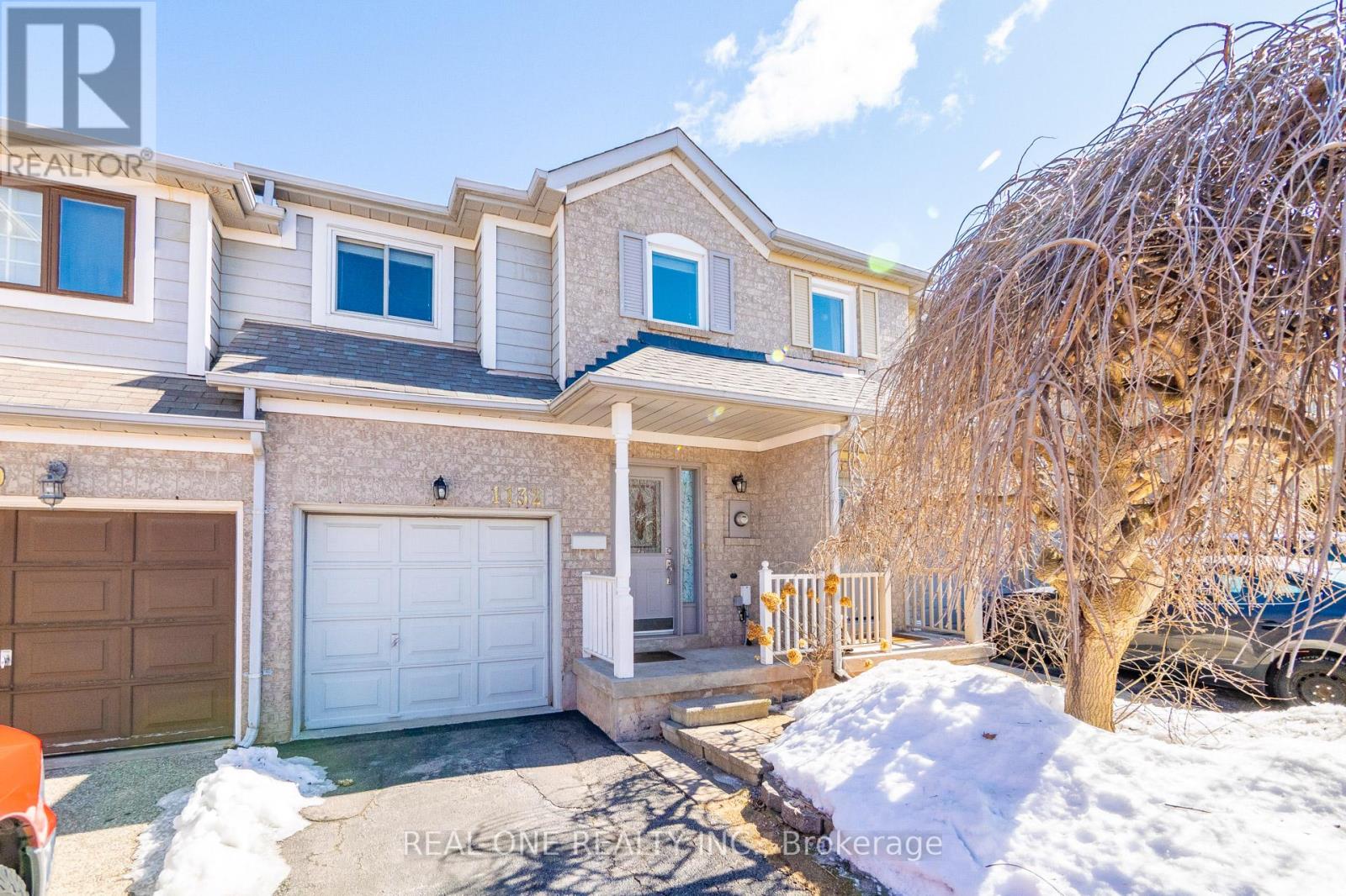 1132 Westview Terrace, Oakville, Ontario  L6M 3M1 - Photo 2 - W12115922