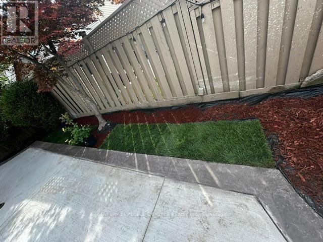 32 Ridgemore Crescent, Brampton (Fletcher's Meadow), Ontario  L7A 2L4 - Photo 23 - W12115969