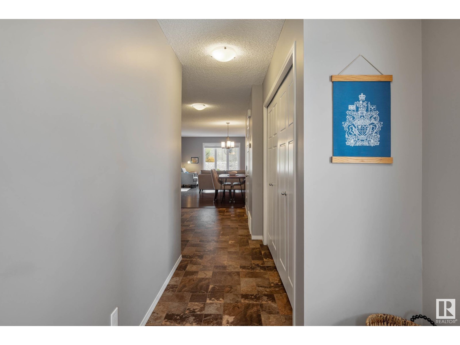 Property at 24 ROYAL ST image 4