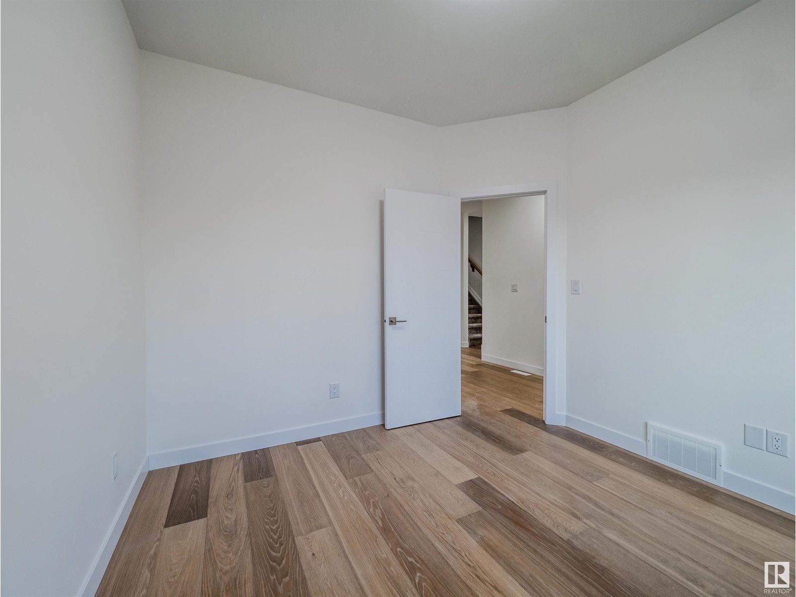 7121 93 Avenue Nw, Edmonton, Alberta  T6B 0W7 - Photo 19 - E4433686