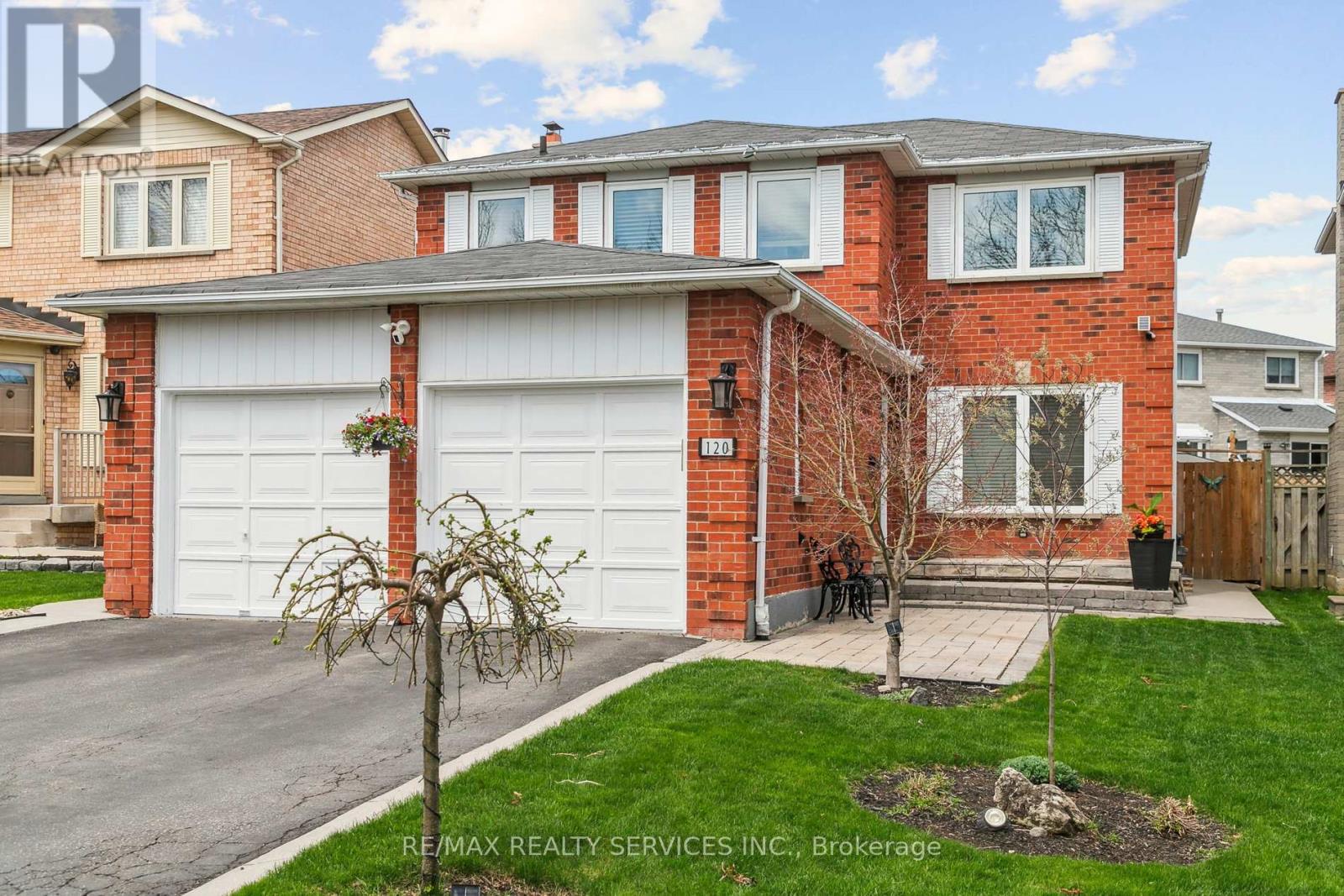 120 Flowertown Avenue, Brampton, Ontario  L6X 3Y6 - Photo 3 - W12116074