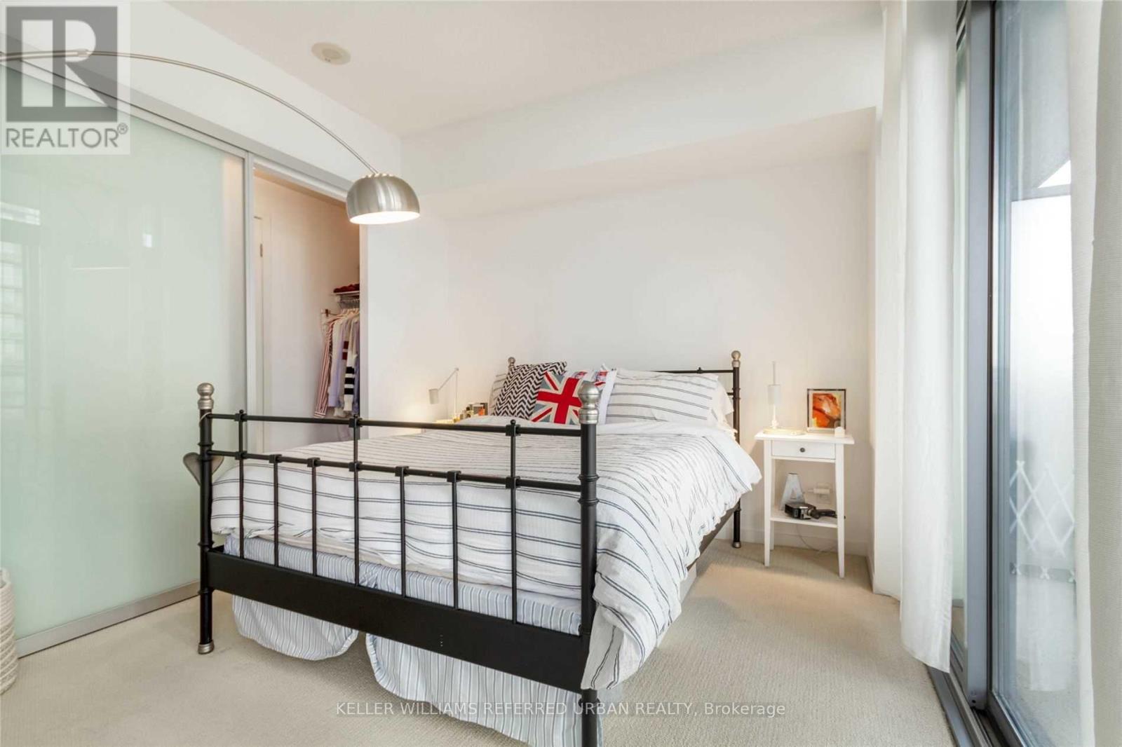 501 - 105 The Queensway, Toronto (High Park-Swansea), Ontario  M6S 5B5 - Photo 12 - W12116146