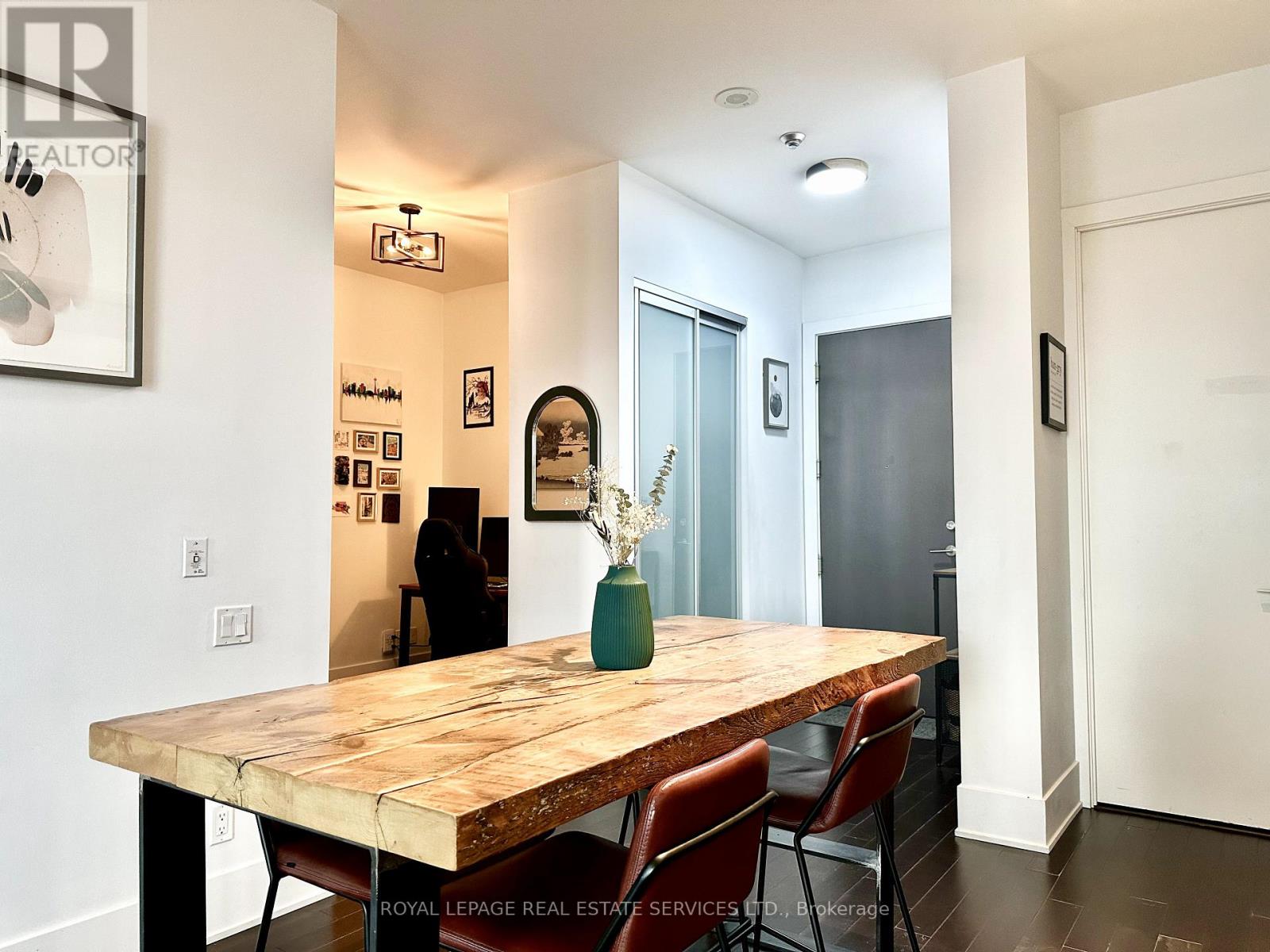 2806 - 103 The Queensway Avenue, Toronto (High Park-Swansea), Ontario  M6S 5B3 - Photo 6 - W12116179