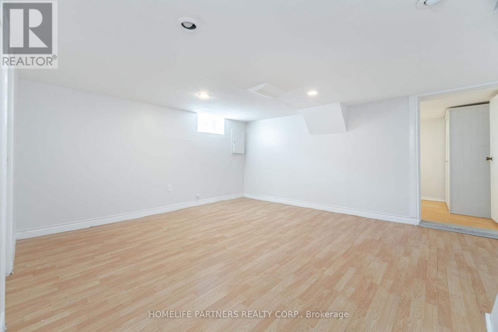 63 Eileen Avenue, Toronto, Ontario  M6N 1V7 - Photo 35 - W12116229