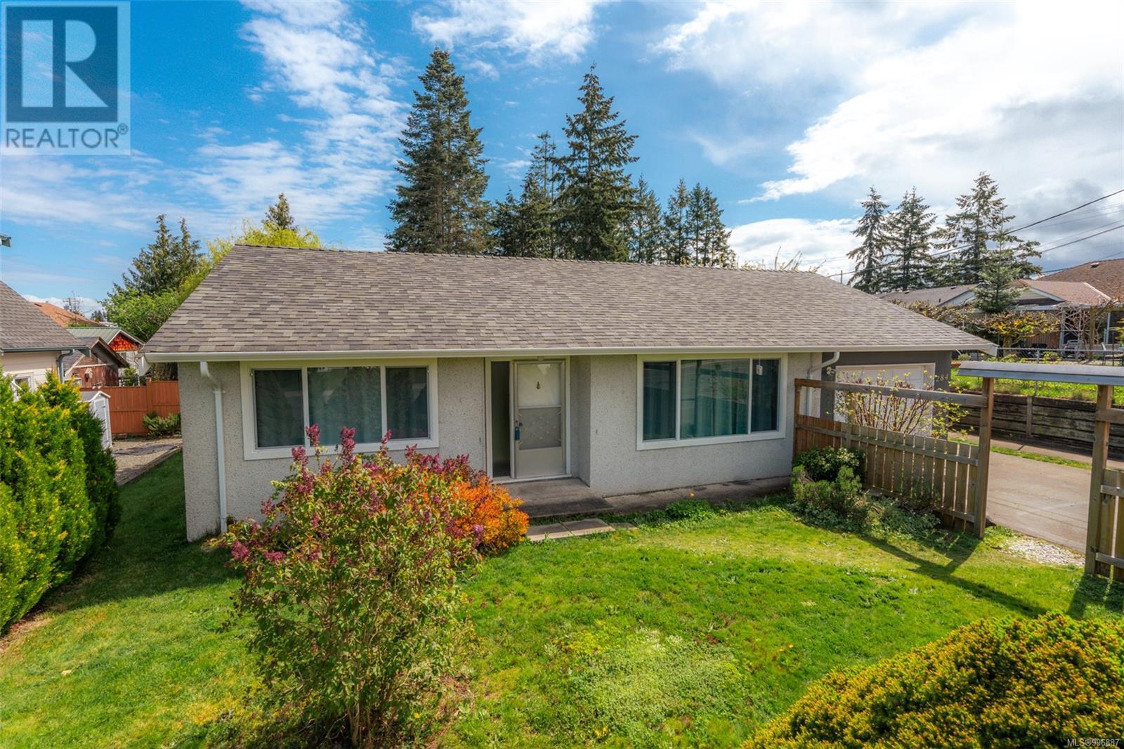 284 Mills St, Parksville, British Columbia  V9P 1V9 - Photo 1 - 996887