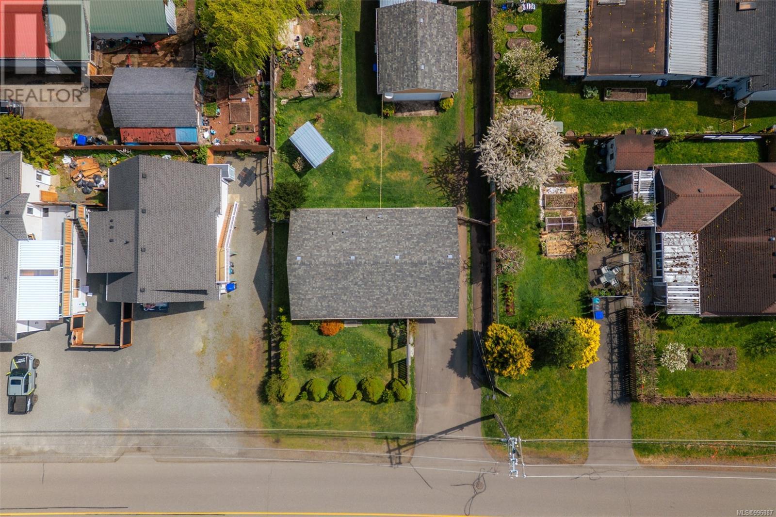Property at 284 Mills St image 5