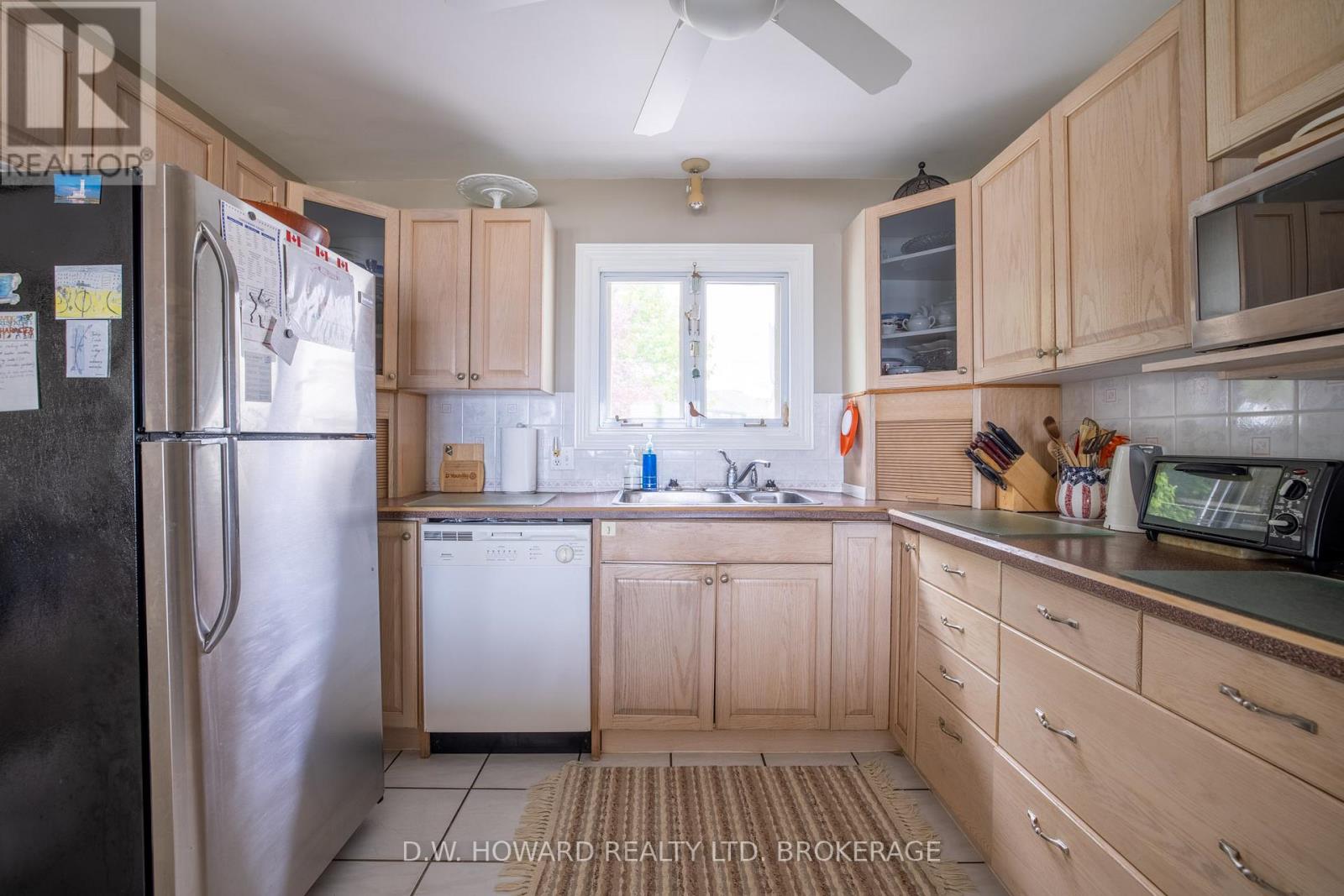 3413 North Shore Drive, Fort Erie, Ontario  L0S 1N0 - Photo 8 - X12116329