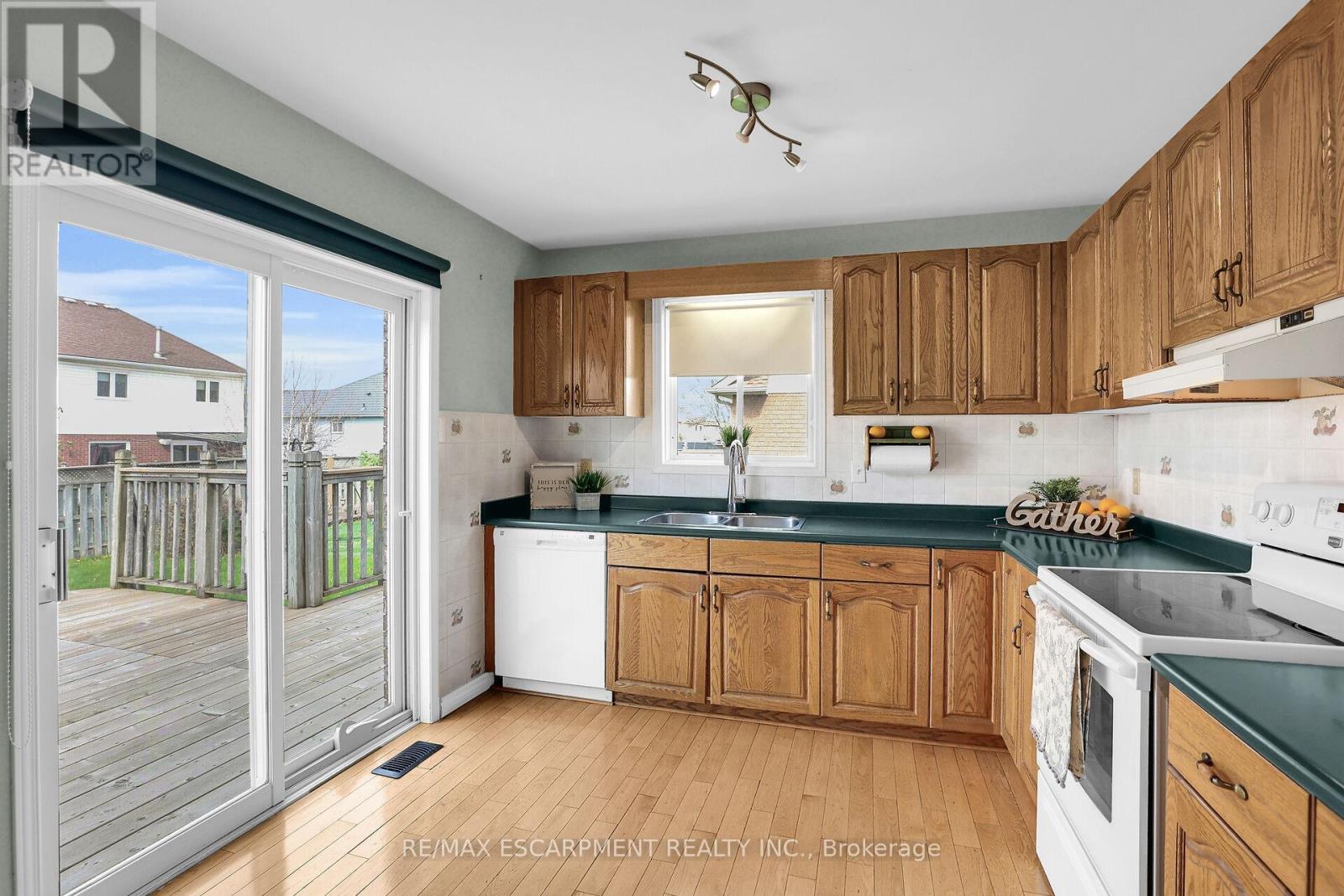 5129 Crimson King Way, Lincoln, Ontario  L3J 0J2 - Photo 16 - X12115931