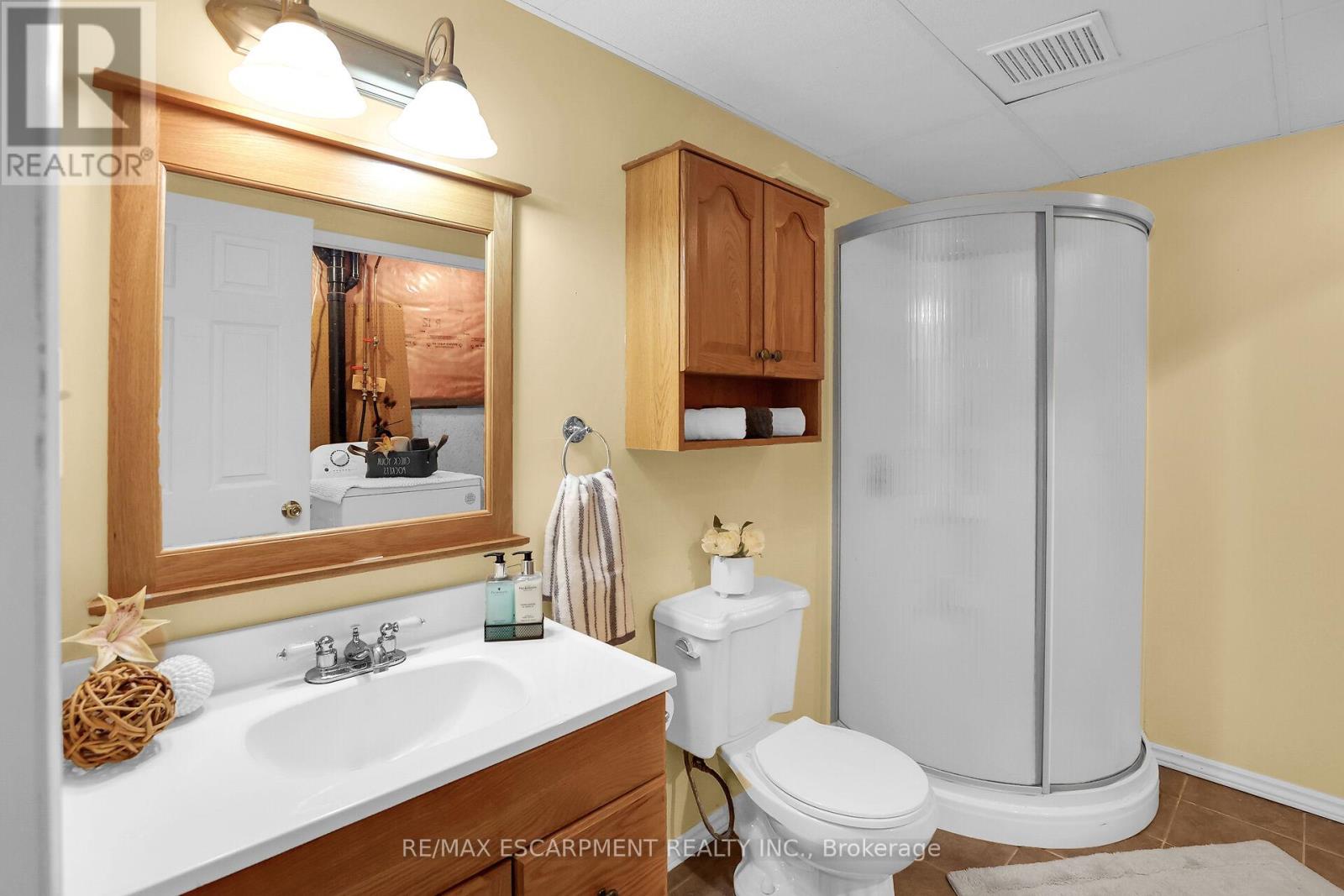 5129 Crimson King Way, Lincoln, Ontario  L3J 0J2 - Photo 34 - X12115931