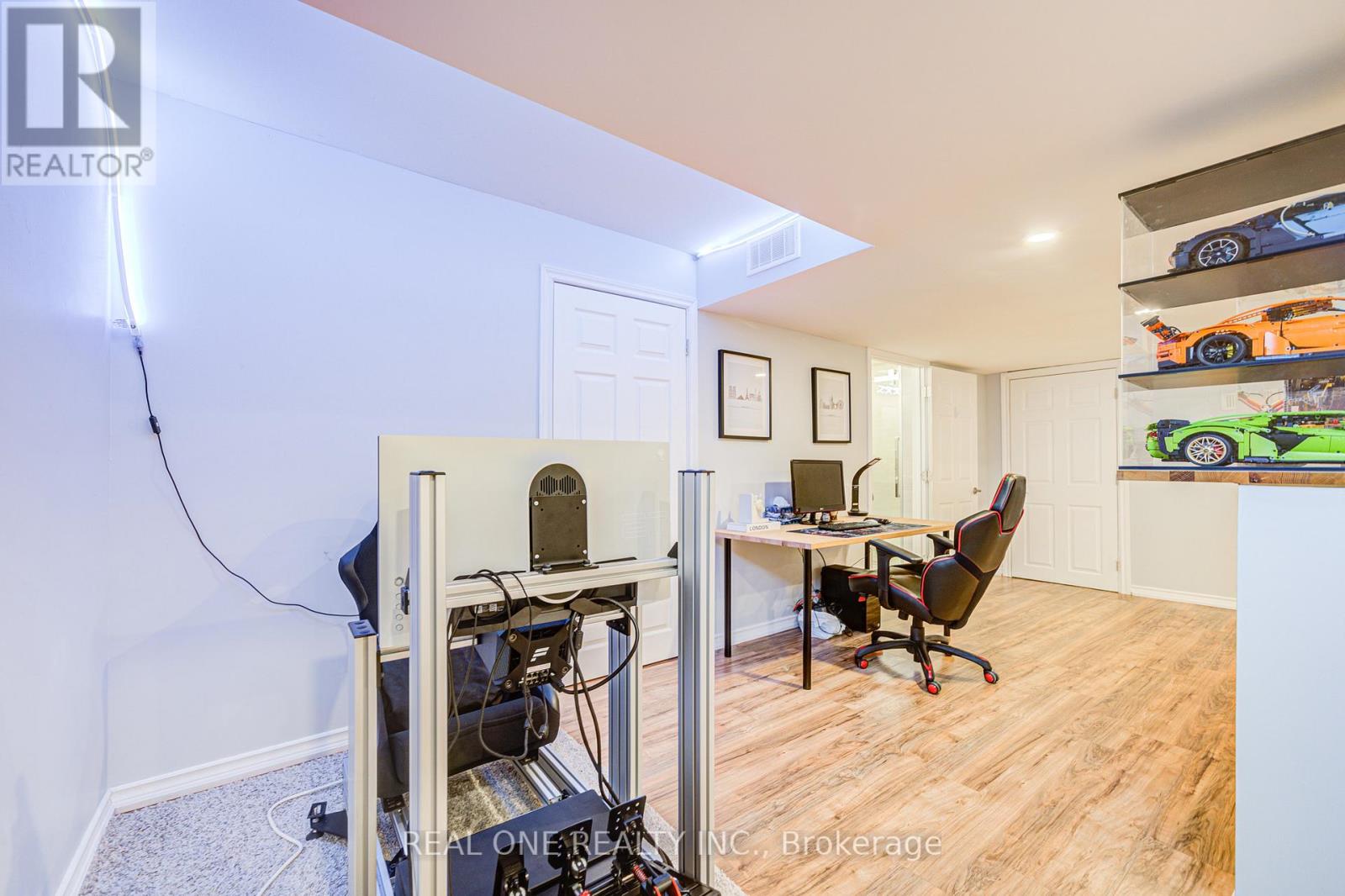 248 Raymond Road, Hamilton (Meadowlands), Ontario  L9K 0H8 - Photo 43 - X12116213
