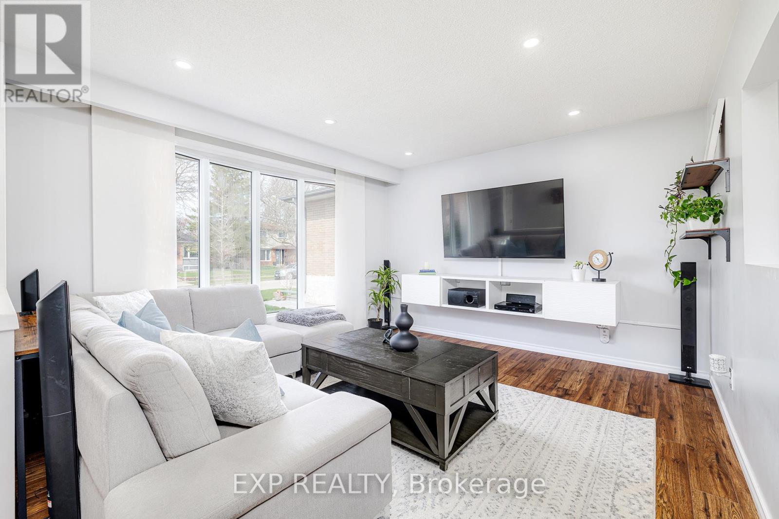 Property at 1005 MARY AVENUE image 2
