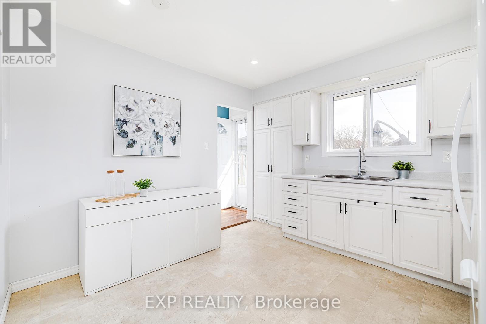 Property at 1005 MARY AVENUE image 5