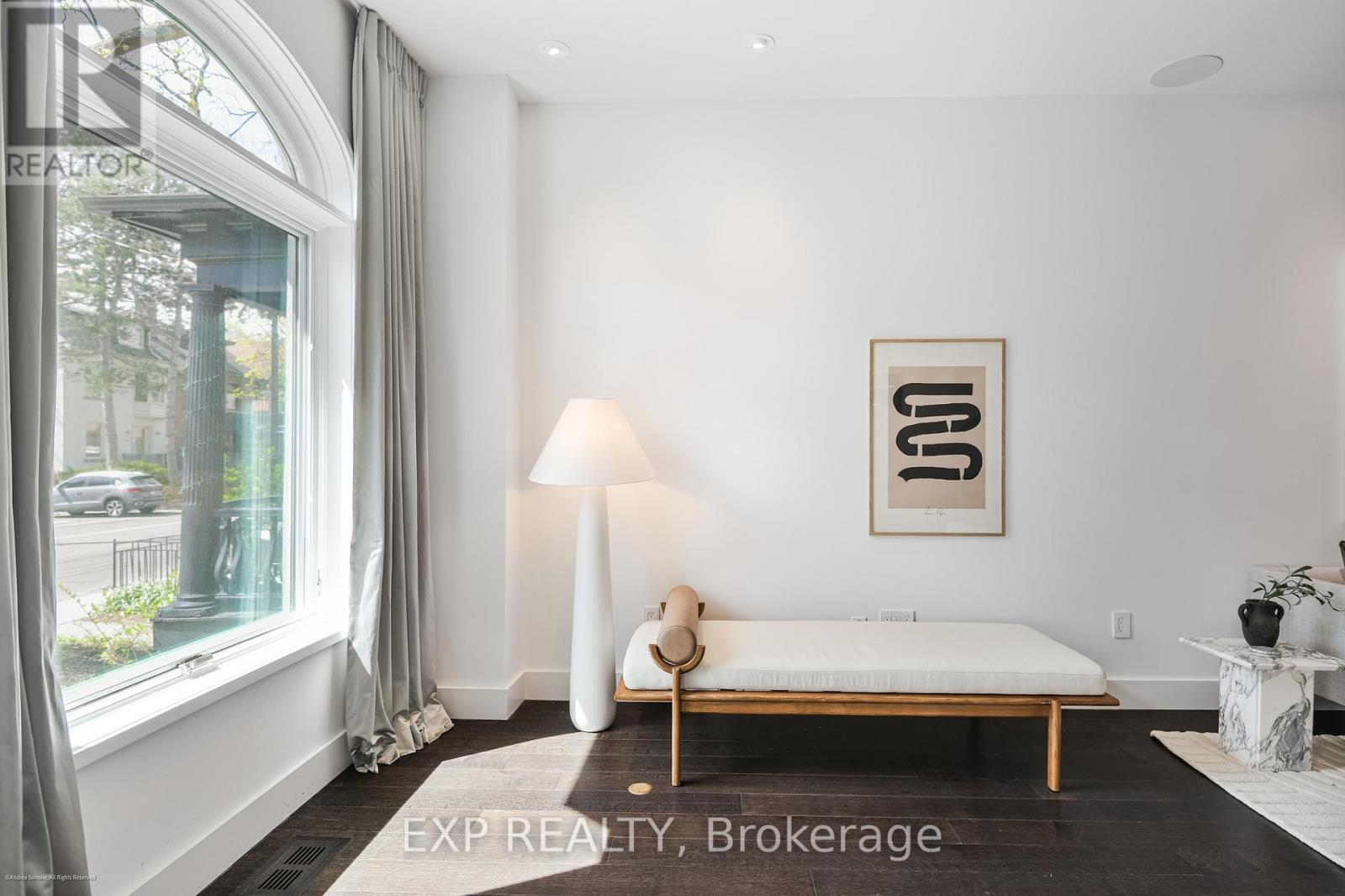 Property at 106 MACPHERSON AVENUE image 5