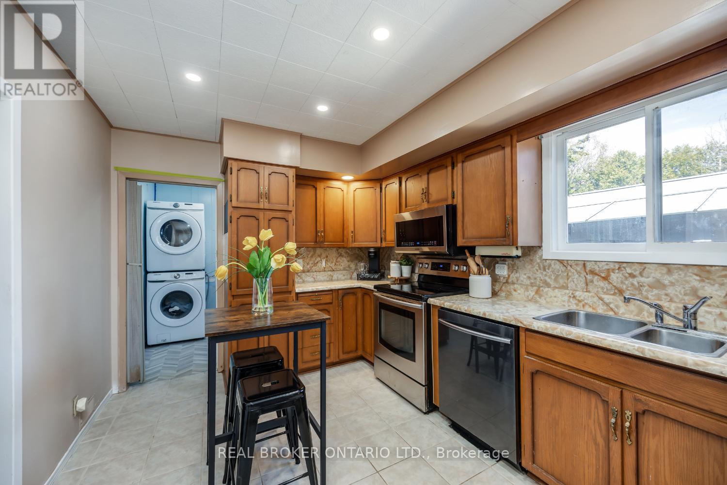 6 Waverley Road, Clarington, Ontario  L1C 1K7 - Photo 13 - E12116615