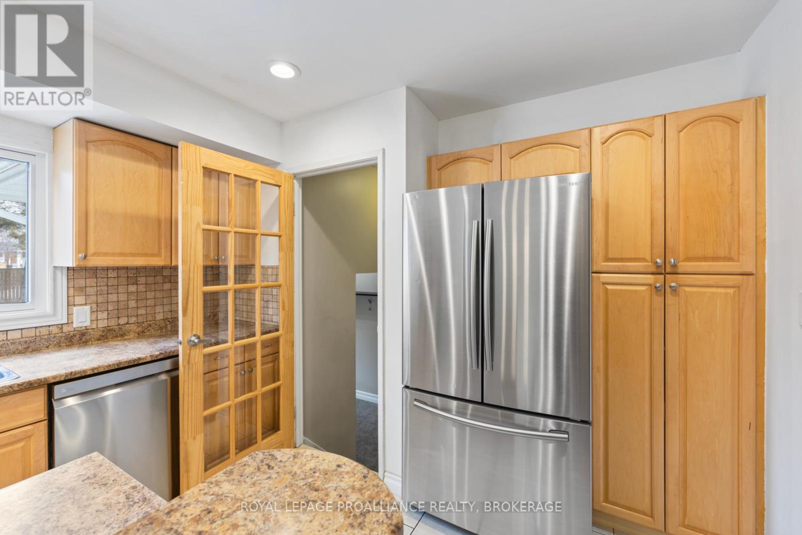 1084 Lincoln Drive, Kingston, Ontario  K7M 4Z4 - Photo 17 - X12116489