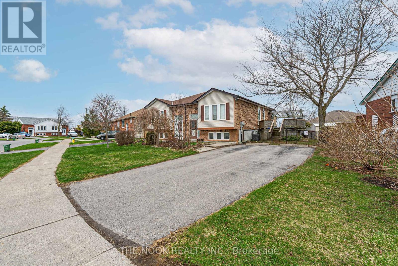 Property at 16 COTTINGHAM CRESCENT image 2