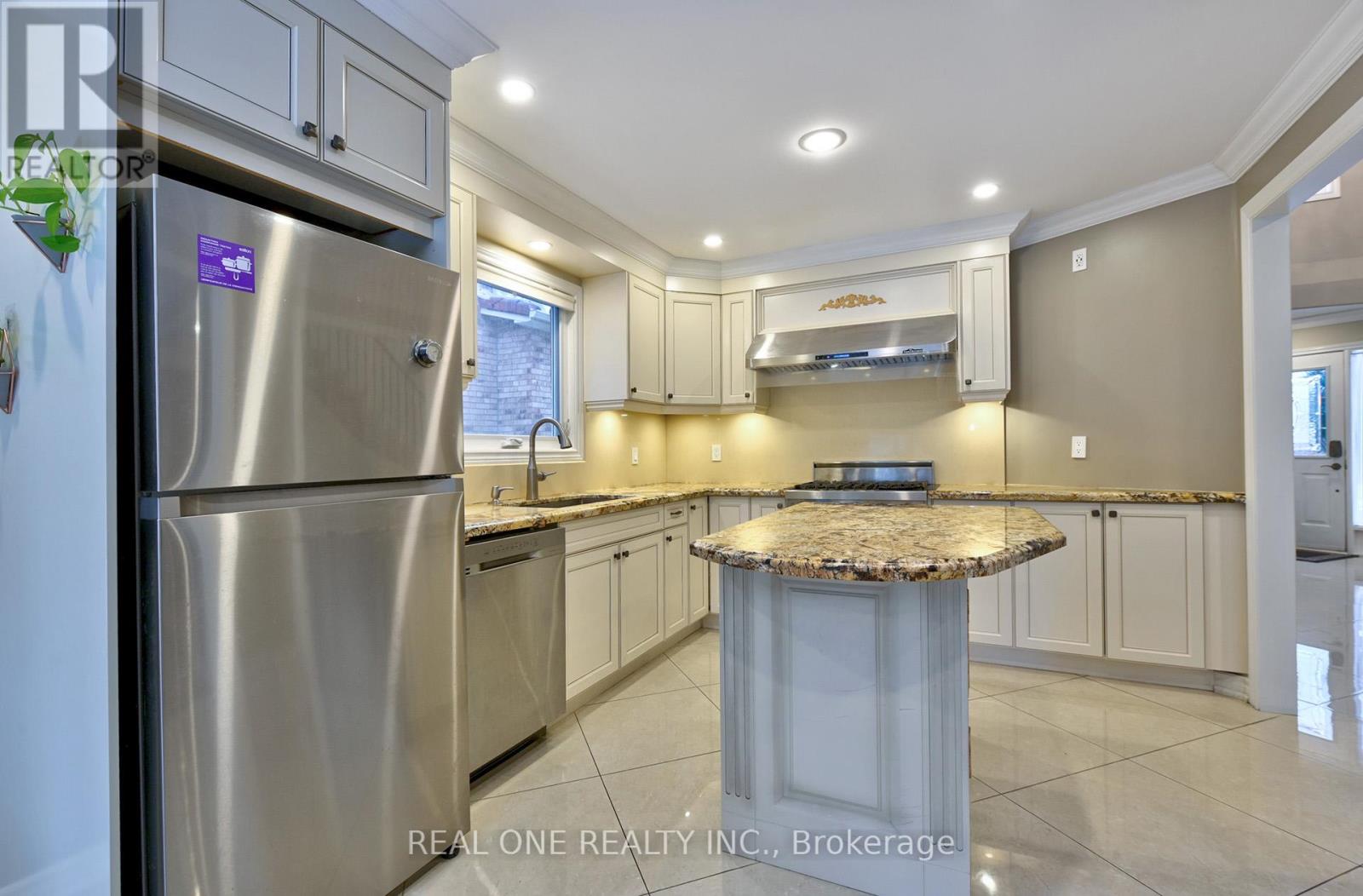 90 Morrison Crescent, Markham, Ontario  L3R 9K9 - Photo 15 - N12116381
