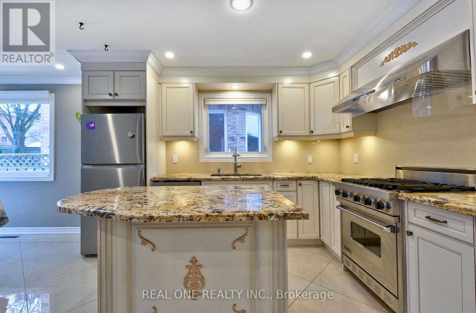 90 Morrison Crescent, Markham, Ontario  L3R 9K9 - Photo 16 - N12116381