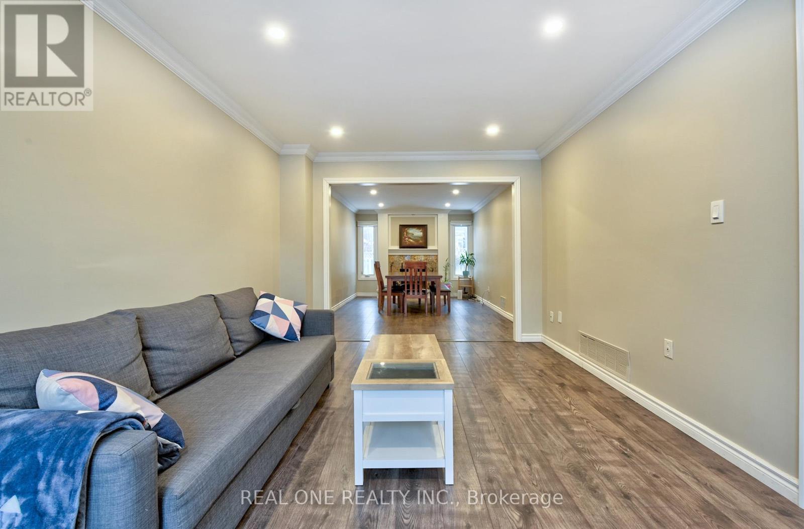 90 Morrison Crescent, Markham, Ontario  L3R 9K9 - Photo 9 - N12116381