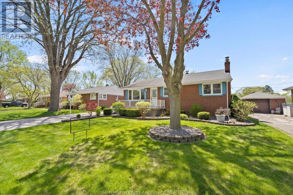 Property at 3449 McKAY image 2