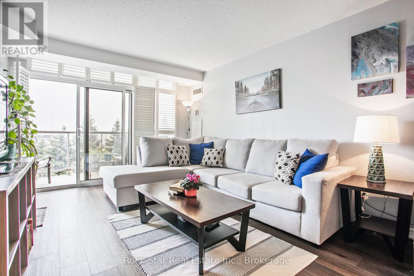 408 - 35 Kingsbridge Garden Circle, Mississauga, Ontario  L5R 3Z5 - Photo 11 - W12116664