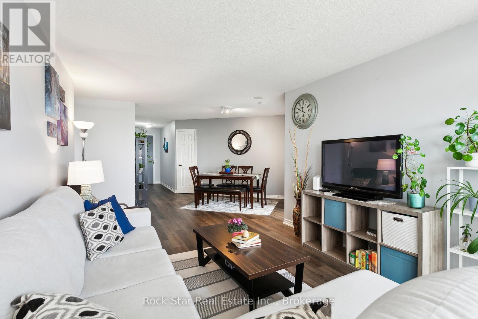 408 - 35 Kingsbridge Garden Circle, Mississauga, Ontario  L5R 3Z5 - Photo 12 - W12116664