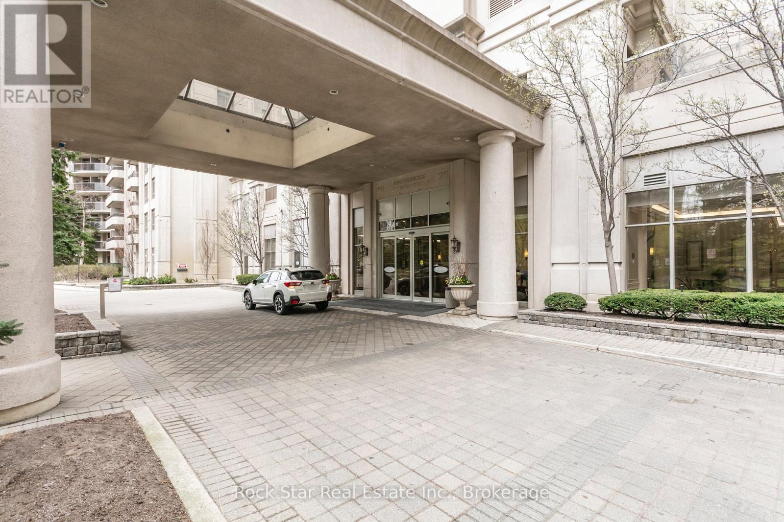 Property at 408 - 35 KINGSBRIDGE GARDEN CIRCLE image 2