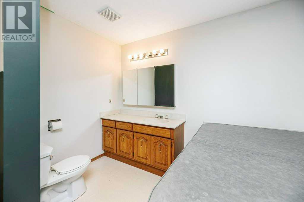 6414 39 Avenue, Stettler, Alberta  T0C 2L1 - Photo 22 - A2214398