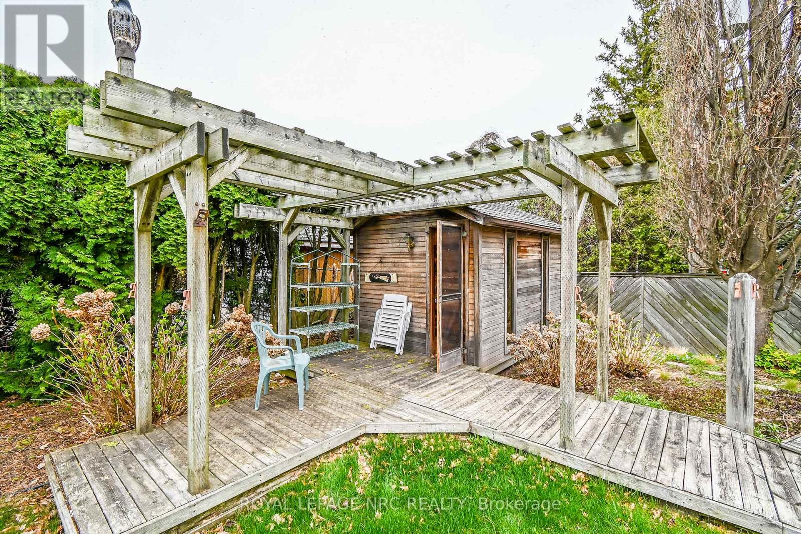 57 Royal York Road, St. Catharines, Ontario  L2N 2N7 - Photo 37 - X12116440