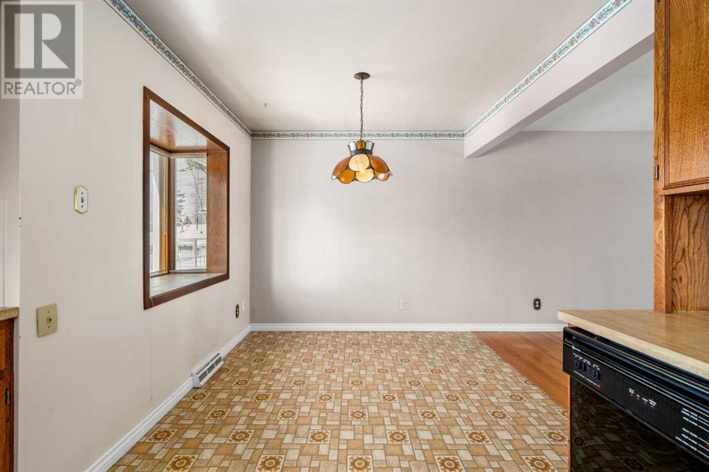 Property at 43 Canyon Drive NW image 5