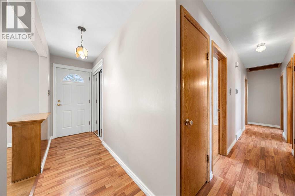 Property at 43 Canyon Drive NW image 2