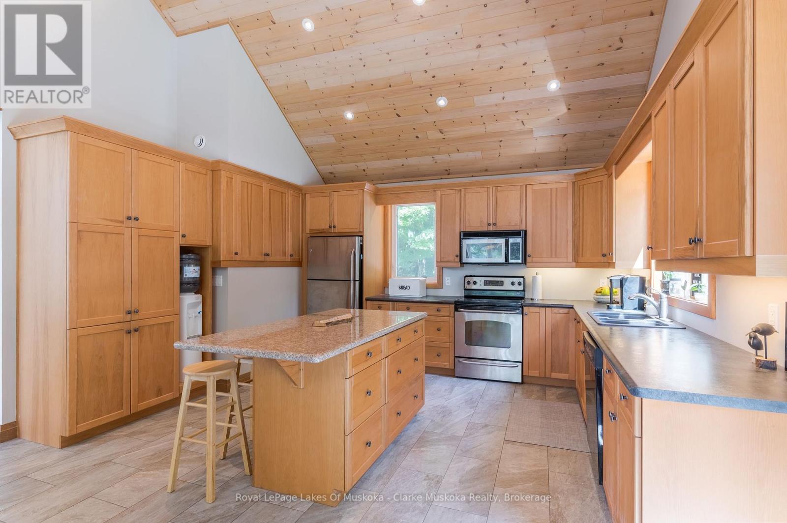 1298 Hemlock Point Road, Muskoka Lakes, Ontario  P0B 1J0 - Photo 17 - X12116445